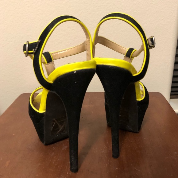 Heels - Picture 3 of 5